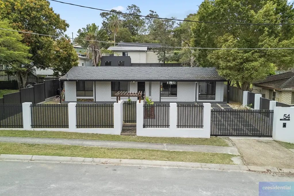 Edens Landing 3침실 Fully Renovated Home with Outdoor BBQ Kitchen & Fire Pit Area