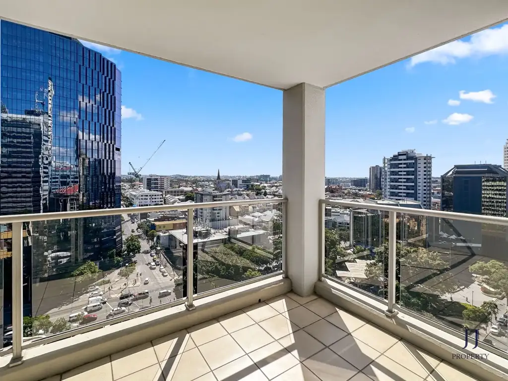 Brisbane City 2 Bedroom Step Up to Spacious CBD Living