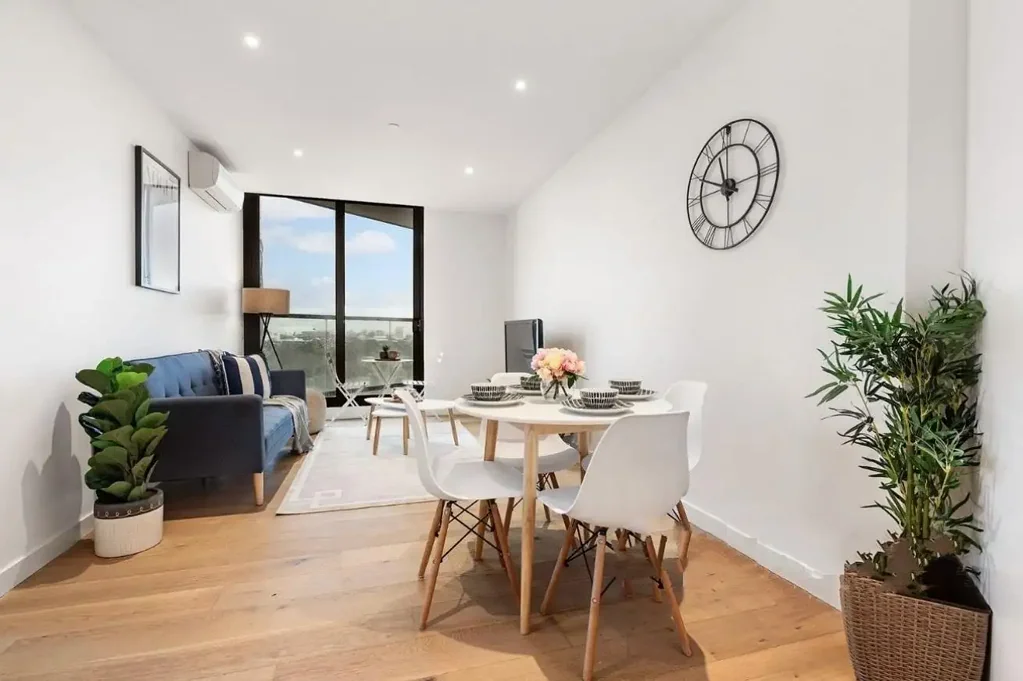 906/77 Queens Road, Melbourne, VIC 3004