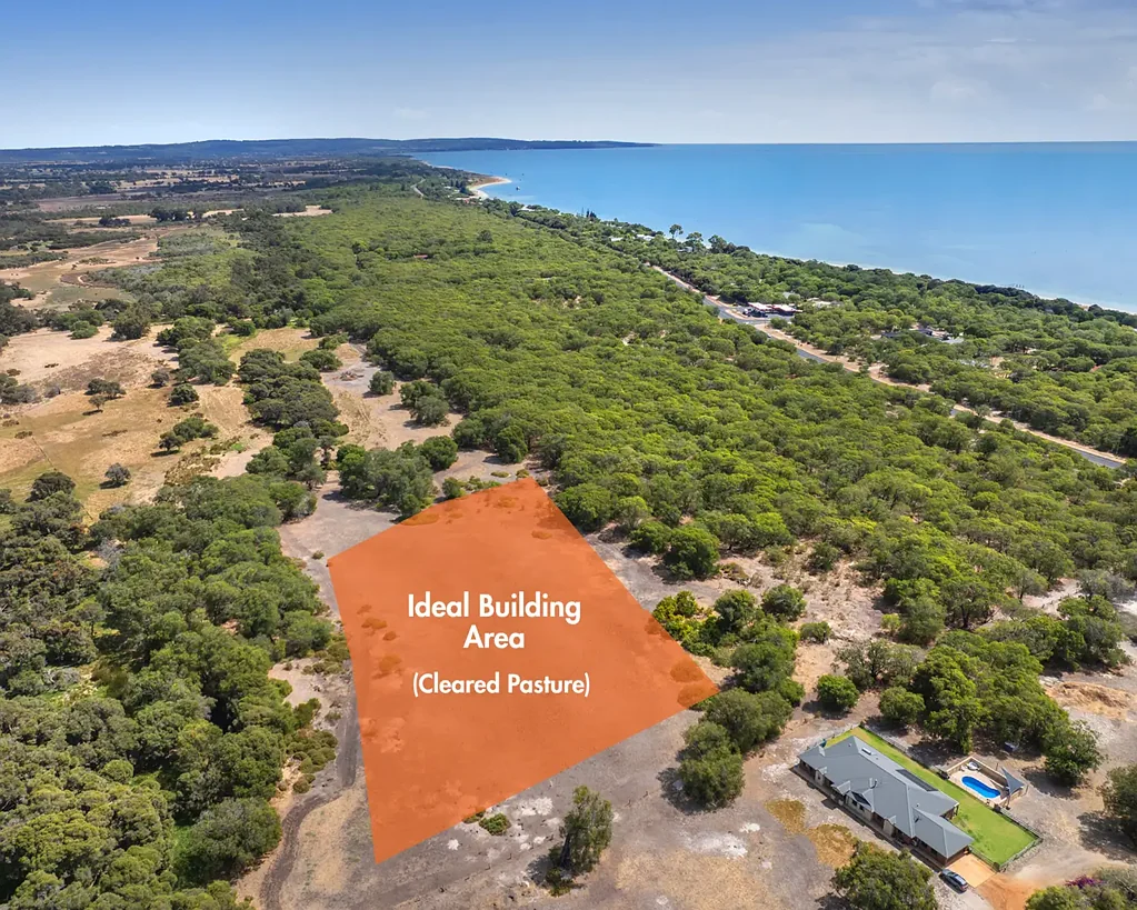 Kealy  EXPANSIVE LAND PARCEL NEAR SIESTA PARK BEACH