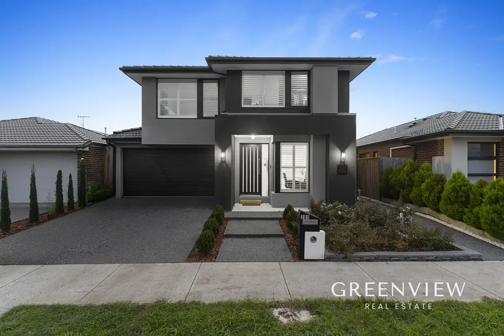 Cranbourne East 5Kwarto Contemporary Family Luxury with Space, Style & Sophisticated Living