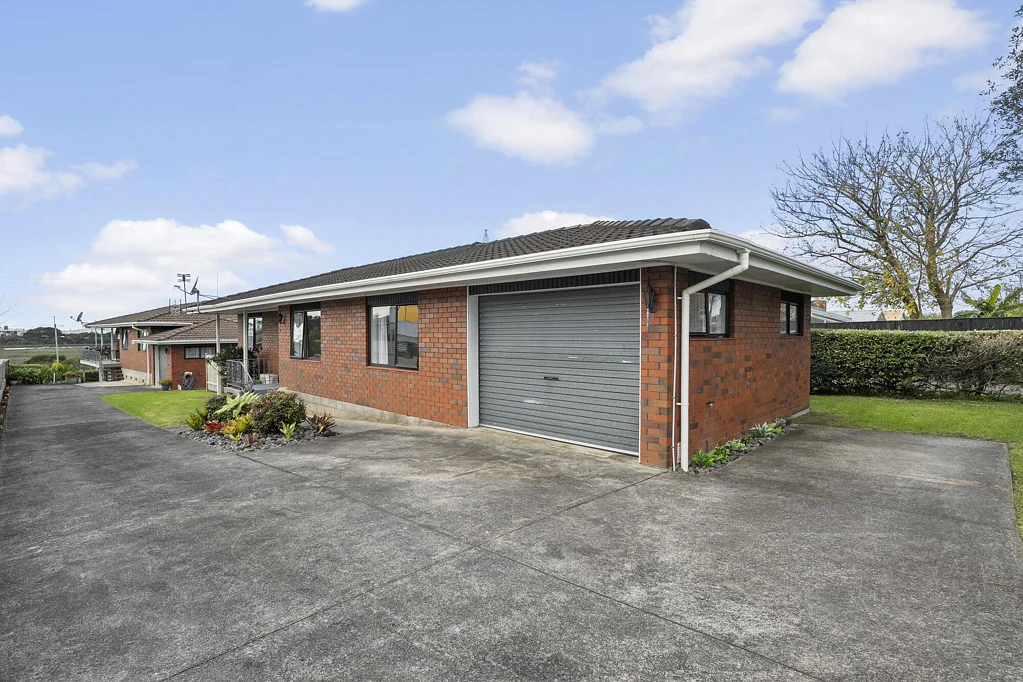Glendene 6Zimmer Solid 3+3 Home and Income | Nest or Invest