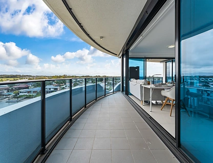 2301/5 Harbour Side Court, Biggera Waters, Gold Coast, 3 rūma, 2 rūma horoi, Apartment