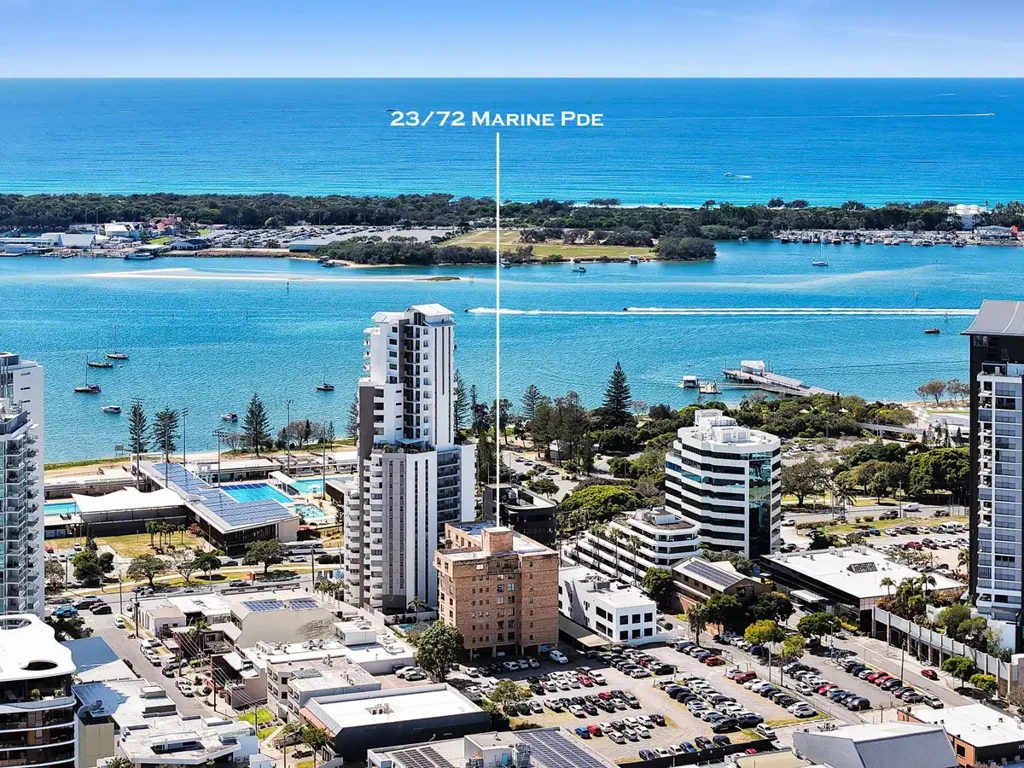 Southport 2બેડરૂમ A Southport Icon. Generous Proportions, Stunning Broadwater Views & Timeless App