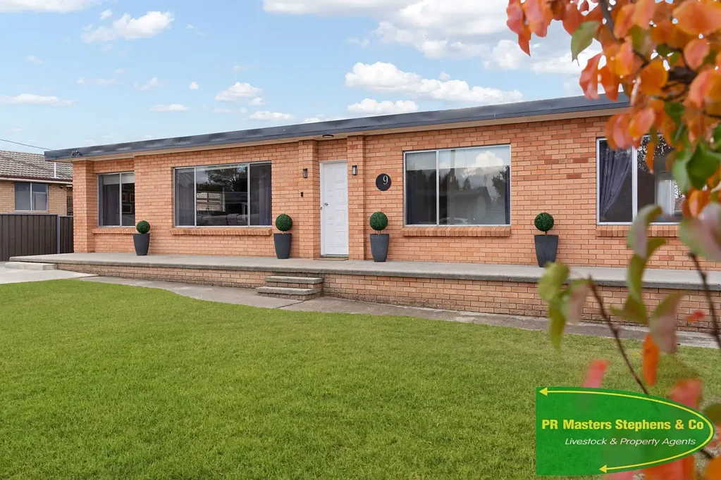 9 Mount Errol Street, Blayney, NSW 2799