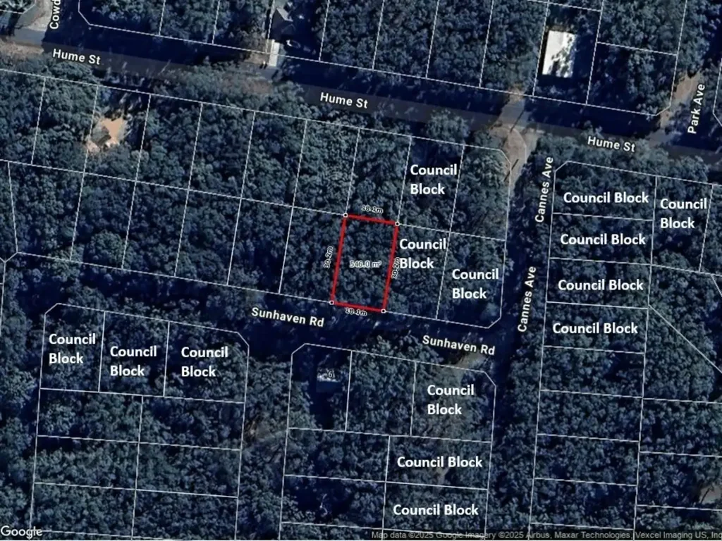 Russell Island Peaceful Lifestyle Block Surrounded by Nature