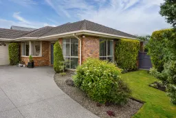 2 Glencullen Drive, Casebrook