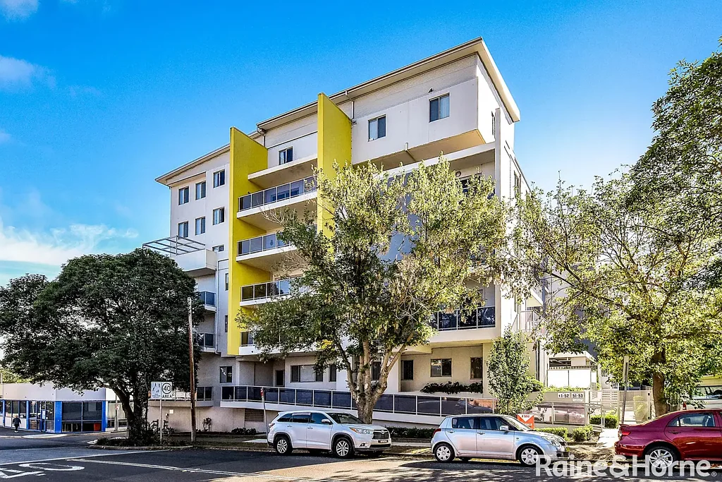 Well-Presented Two Bedroom Apartment