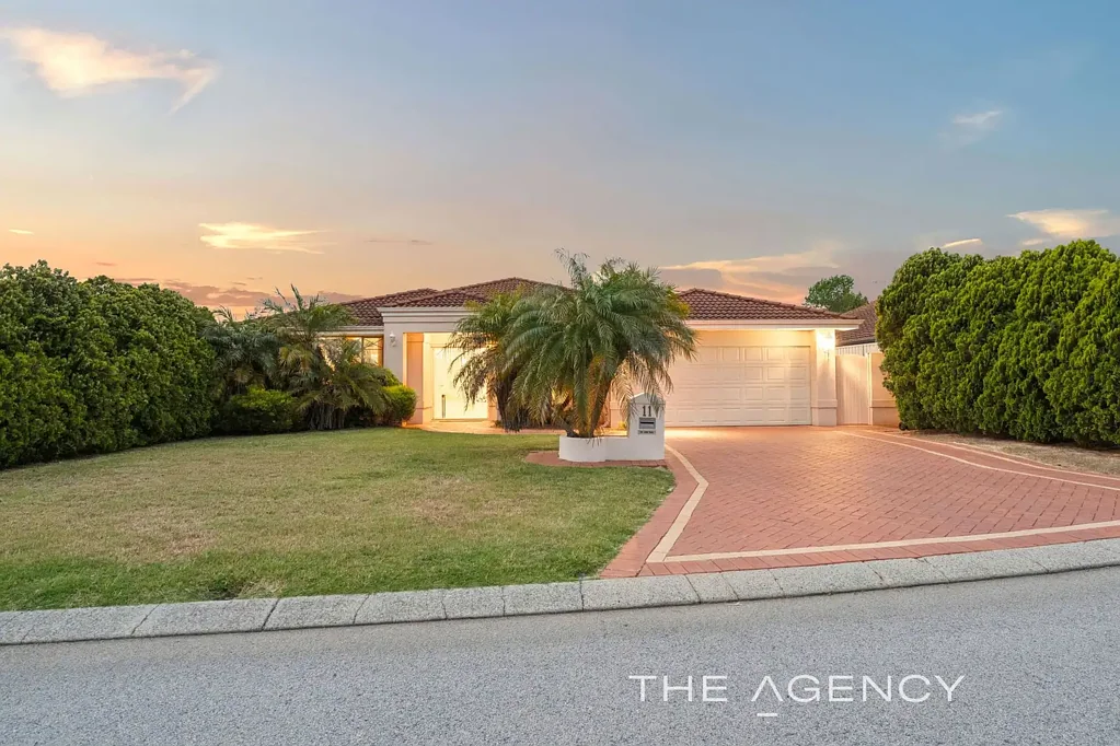 Wilson 4Kwarto Immaculate Family Home in a Premier Cul-de-Sac Location