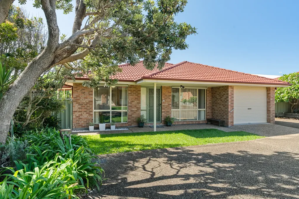 Ulladulla 3Moenga Coastal Convenience with Walk-to-Everything Lifestyle