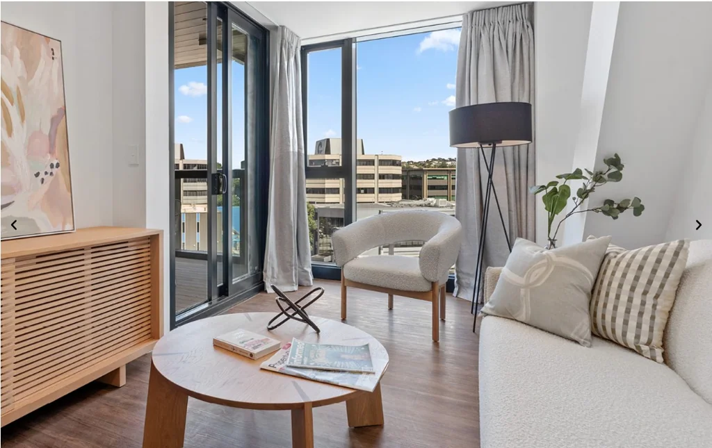 Modern 1 Bedroom Apartment with Private Deck – Ellerslie
