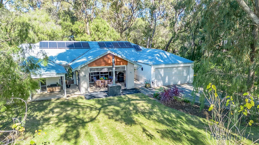 1 Crescent Drive, Bouvard, WA 6211