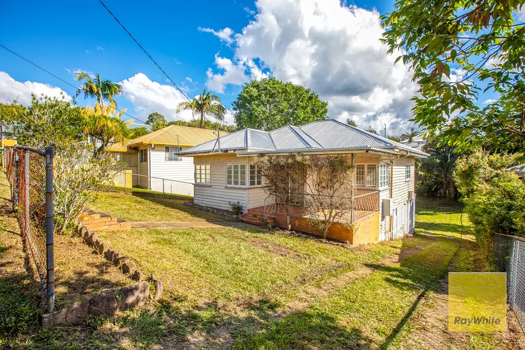 72 Lizzie Street, Bardon, QLD 4065