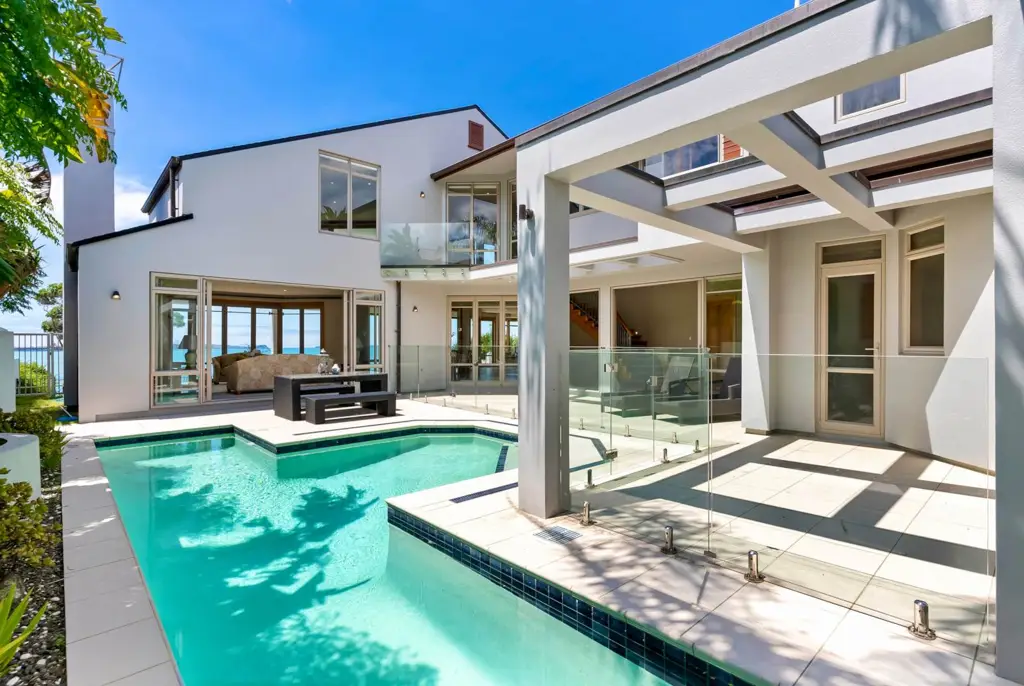 Torbay 3房  Serene Coastal Retreat with Panoramic Ocean Views