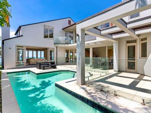 Torbay 3部屋 Serene Coastal Retreat with Panoramic Ocean Views