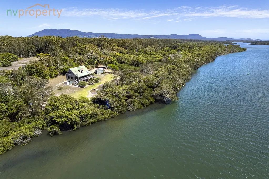 Fishermans Reach SECLUDED WATERFRONT ACRES