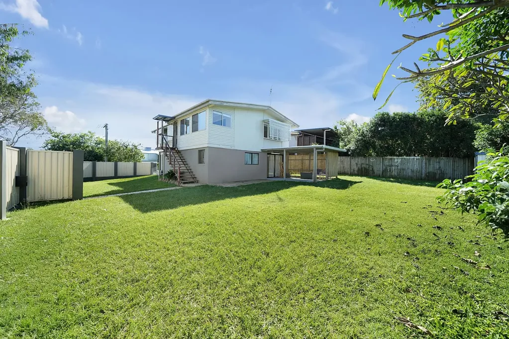 10 Dooloo Crescent, Ferny Hills, QLD 4055