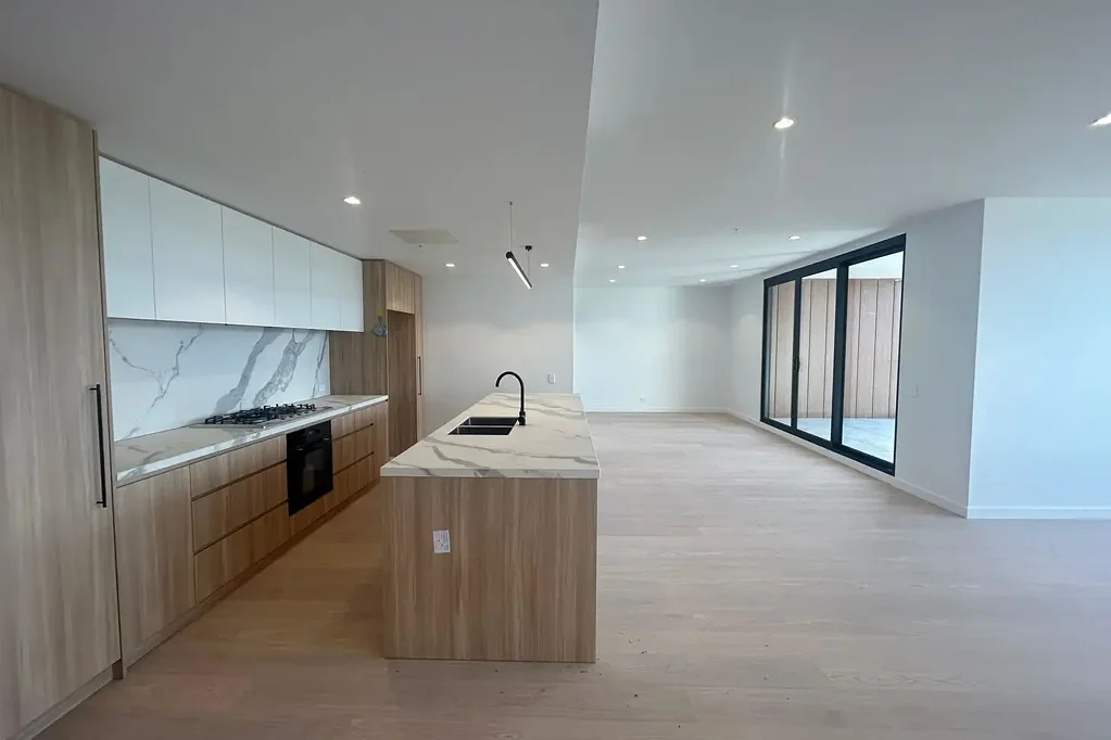 NEW LUXURY 210sqm Modern Living