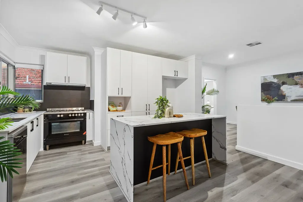 7 Heaton Road, Yokine, WA 6060