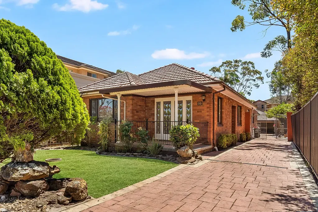22 Cairns Street, Riverwood, NSW 2210