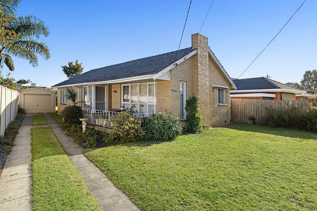 8 Gothic Road, Aspendale, VIC 3195