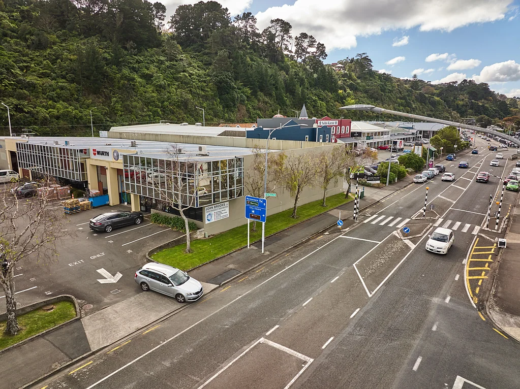 Alicetown Stand Out on Hutt Road