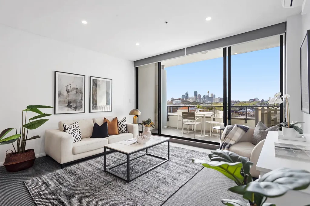 Waterloo 2બેડરૂમ North-Facing Sub-Penthouse with Stunning City Views