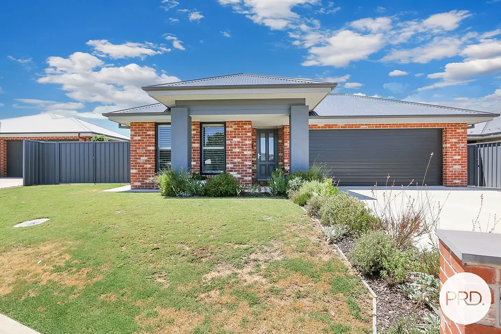 82 Cardiff Drive, Thurgoona, NSW 2640
