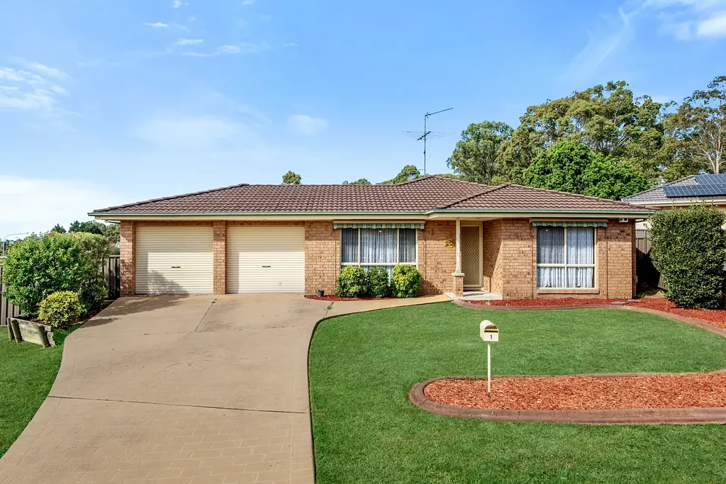 1 Dorcas Place, Rosemeadow, NSW 2560