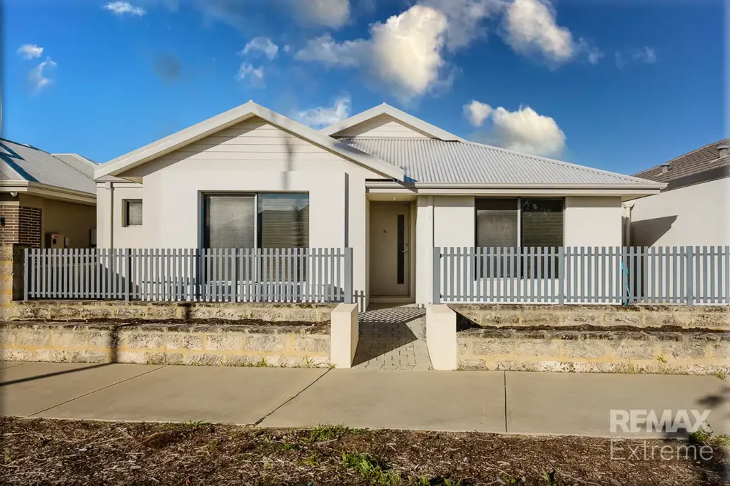 4/51 Axbridge Grange, Alkimos, WA 6038