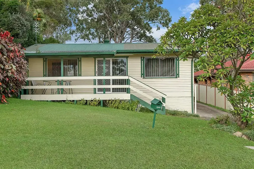 PERFECT LOCATION IN THE HEART OF WANGI WANGI