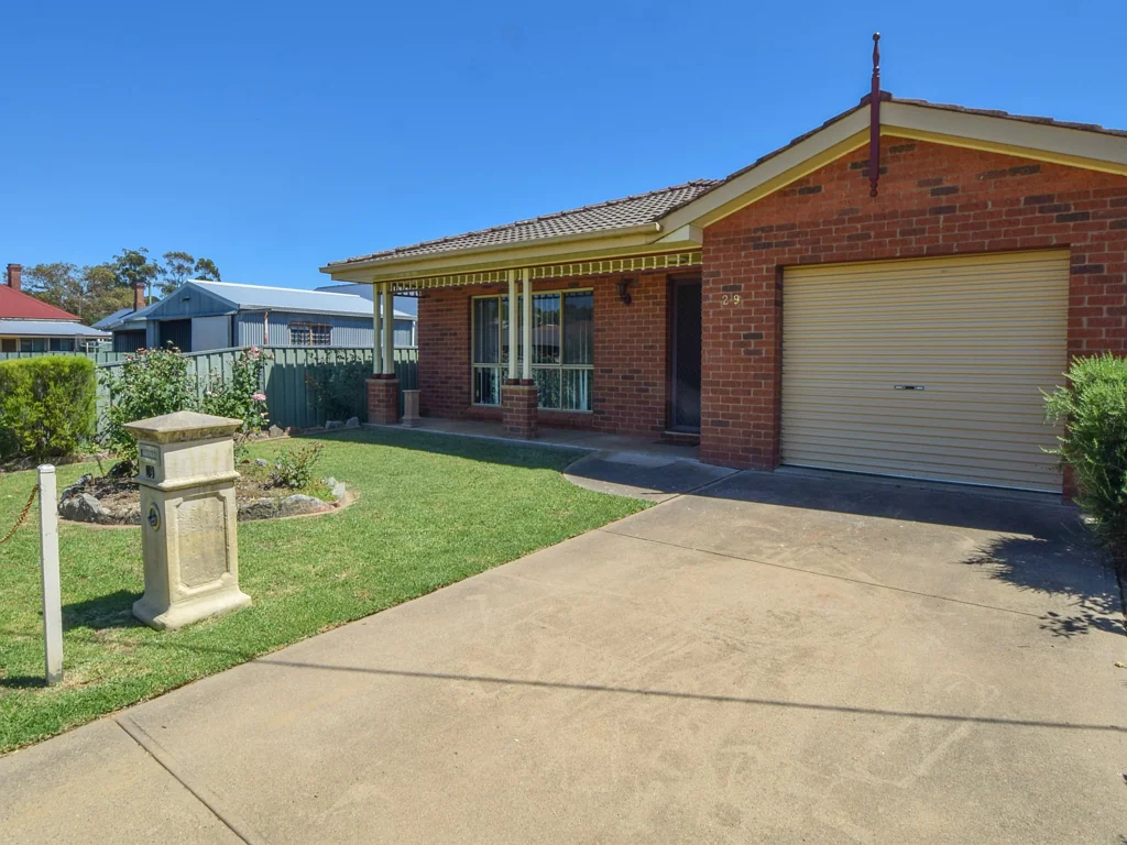 29 Gordon Street, Young, NSW 2594