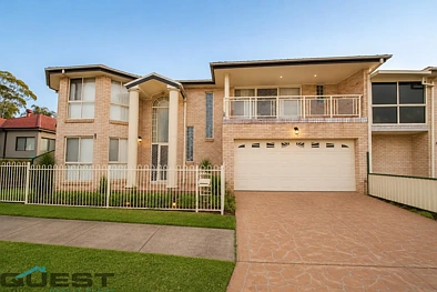 Padstow 4房 Padstow 优越地段 | 宽敞家庭生活 Prime Padstow Location | Spacious Family Living