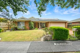 4 Holt Place, Pakenham