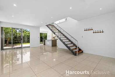 8 FERNTREE PL, EPPING NSW 2121, 4 phòng ngủ, 2 phòng tắm, House
