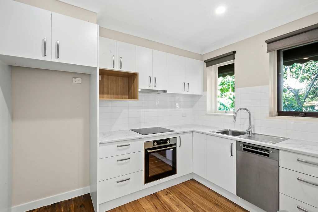 Light-Filled Single-Level Sophistication