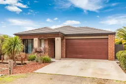 26 The Parade, Broadford