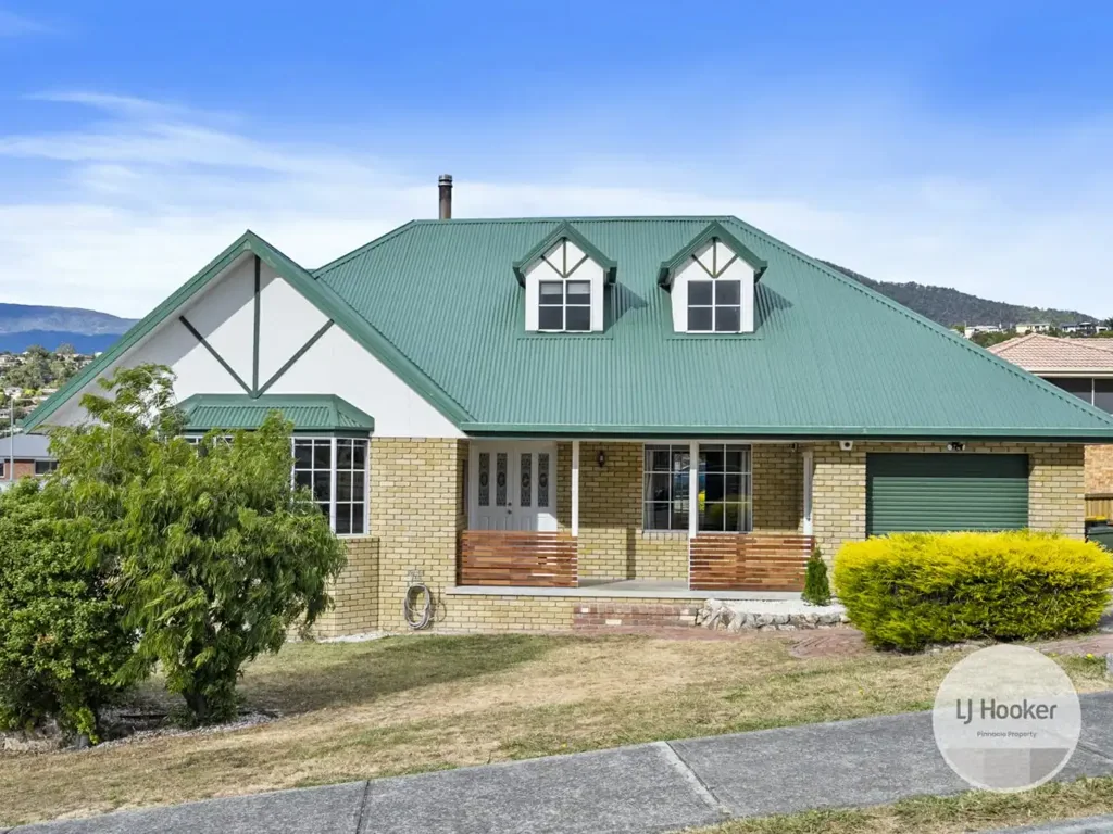 Berriedale 5બેડરૂમ Room for the family, boat, caravan and more!