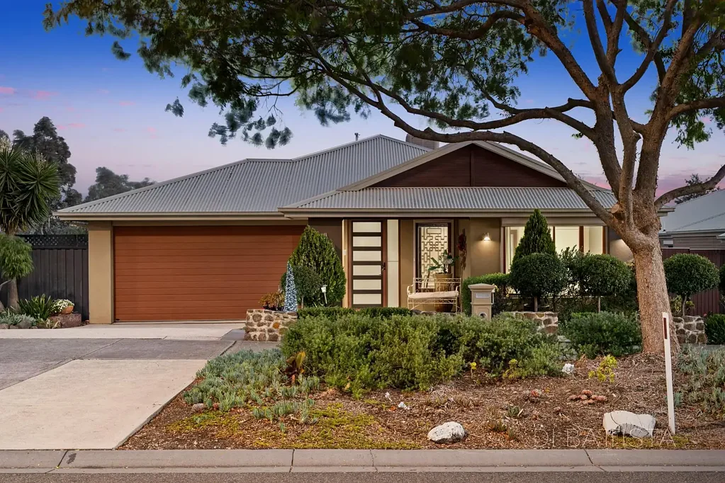 1 Bridgehaven Drive, Craigieburn, VIC 3064