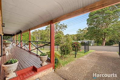 Dudley 4chambre Bushland serenity meets coastal convenience