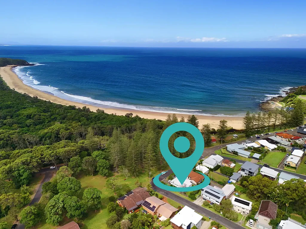 10 Gordon Avenue, Black Head, NSW 2430
