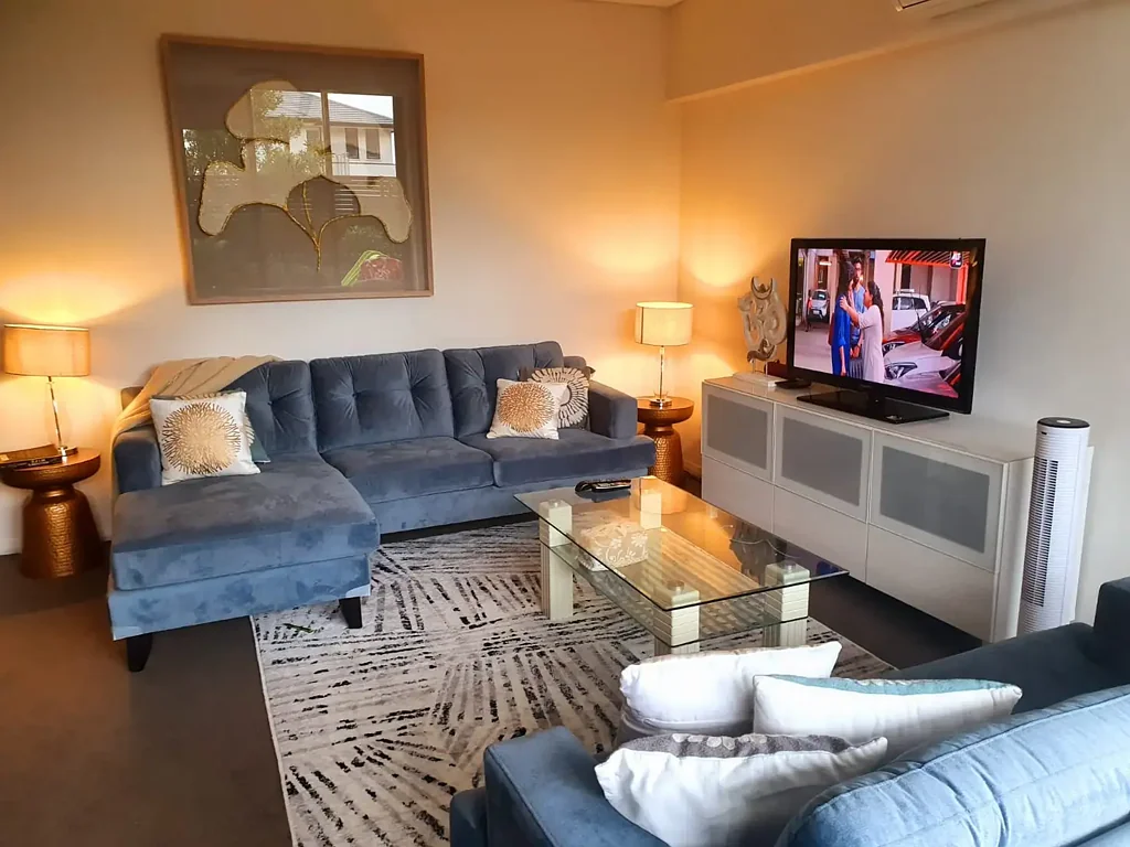 Stunning 2 Bedroom Apartment with front view