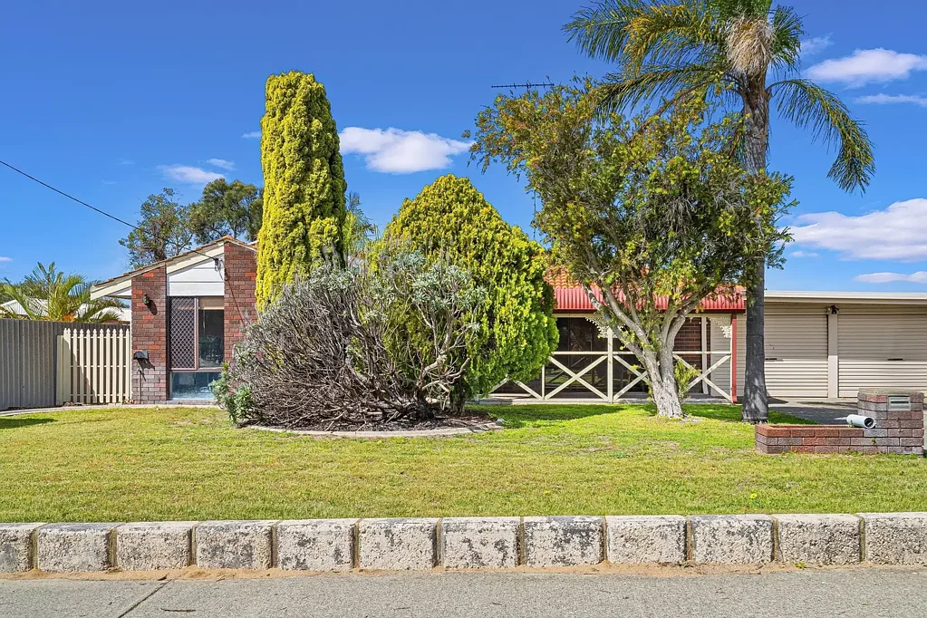 1 Zambesi Drive, Greenfields, WA 6210