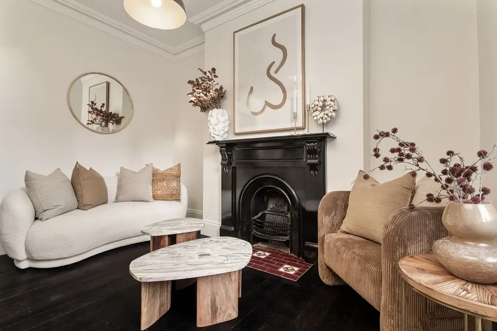 Darlinghurst 3 Bedroom Desirable 3- Bedroom Terrace Moments from Sydney's CBD