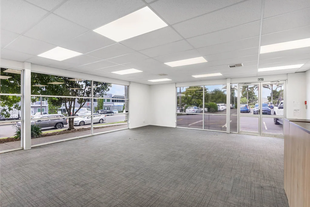 Albany PREMIUM SUNNY GROUND FLOOR OFFICE / SHOWROOM