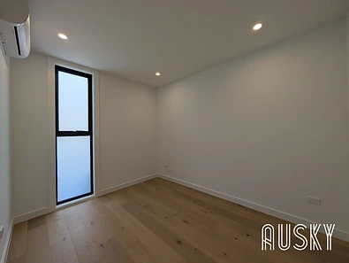 2 Saxon Street, Doncaster, VIC 3108, 4 Bedrooms, 3 Bathrooms, Townhouse