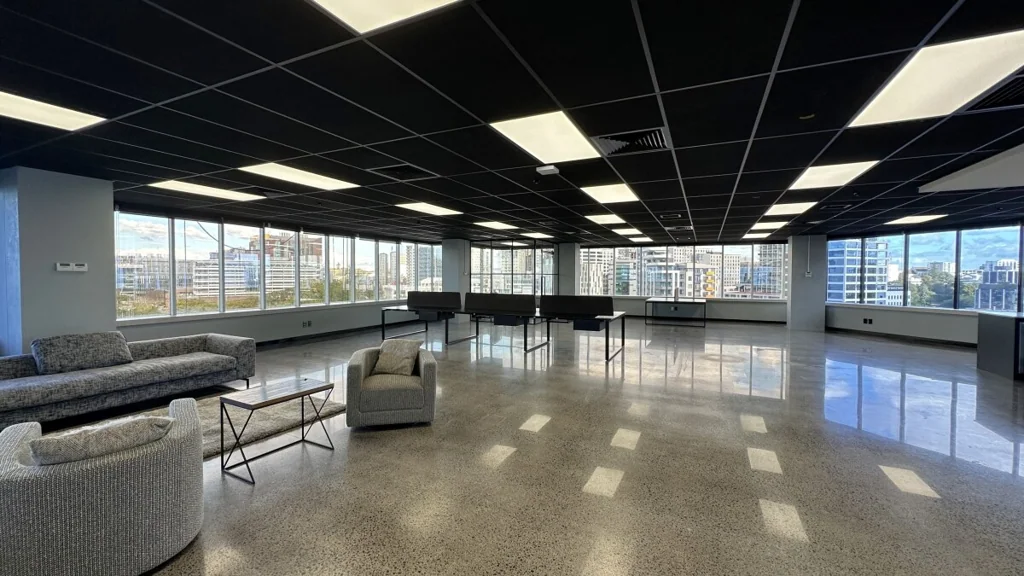 Auckland Central Modern Fit Out with Outstanding Aspect