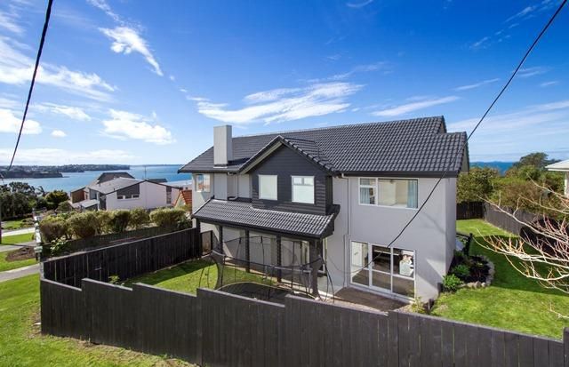 2/127 Churchill Road, Rothesay Bay, Auckland - North Shore, 4 कमरे, 0 बाथरूम