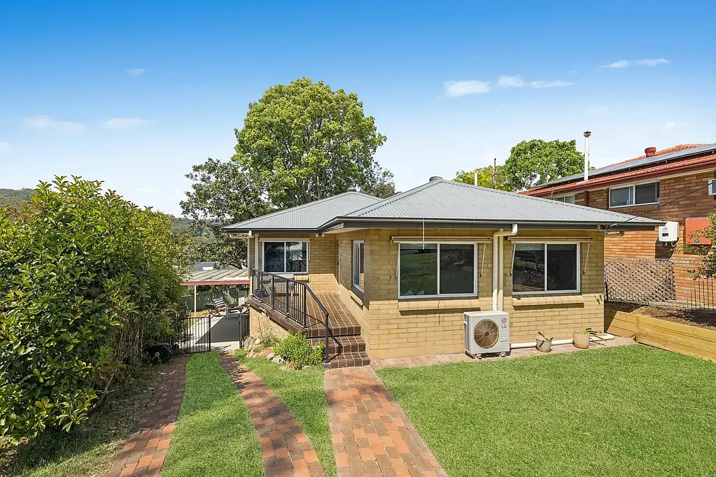 8 Opala Avenue, Wyoming, NSW 2250