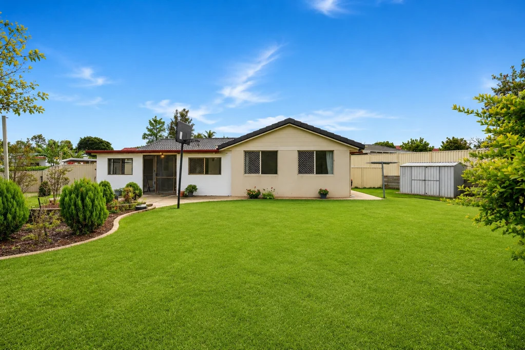 Runcorn 3房 照片即将发布 Rare 902sqm Cul-De-Sac Oasis with Year-Round Entertaining in Enclosed Rumpus